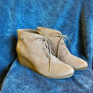 Size 10 Dr Scholls Wedge booties